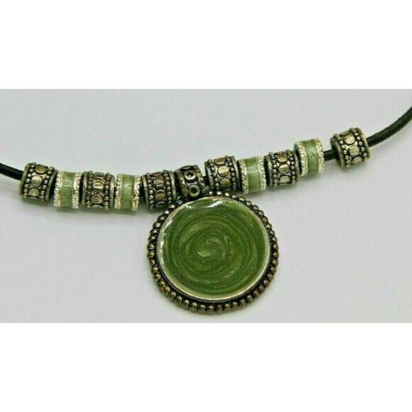 KC Necklace Silver Green Pendant Nature - Picture 8 of 8